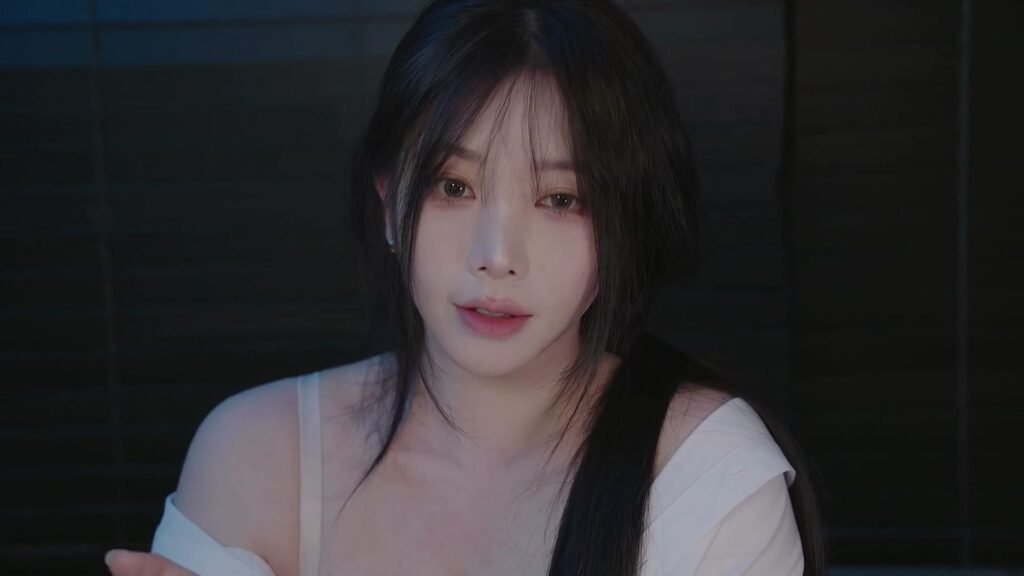 만화카페 사장님의 은밀한 비밀2 ASMR-생크림 플레이 💕Fresh cream play