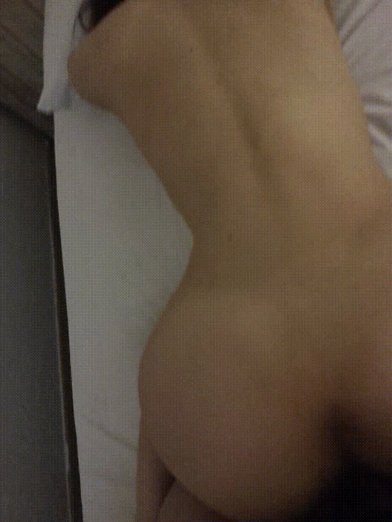 여사친과 모텔_등에 정액 싸기