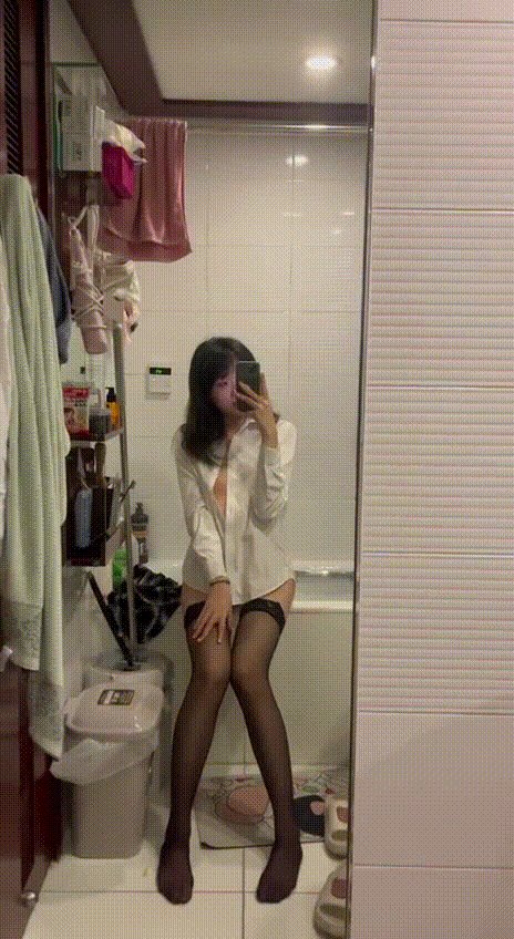 신작 ✨중국유학생 A컵여친 유출 [추가본]