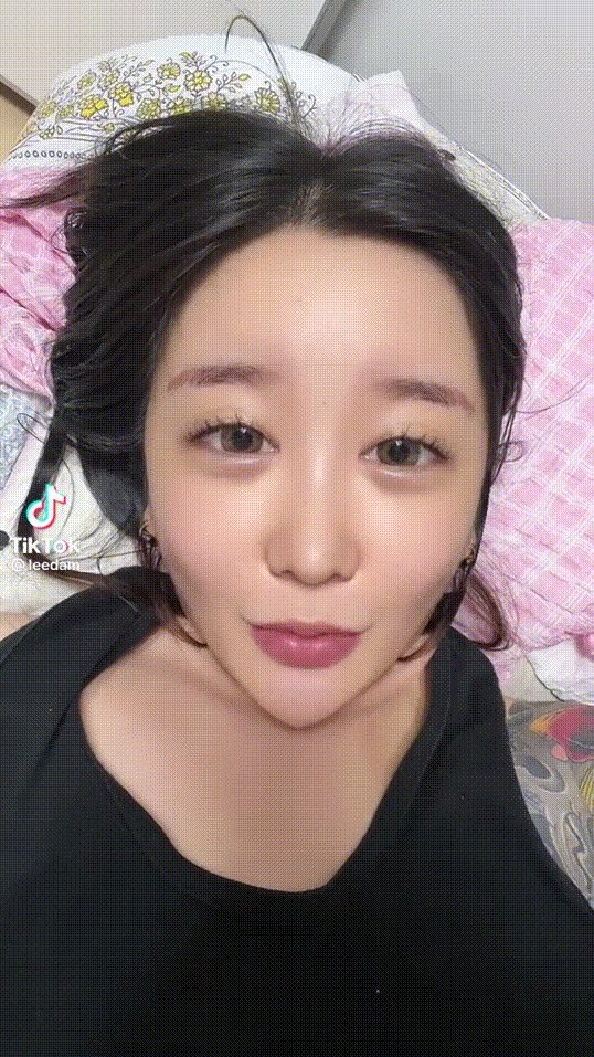 인스타.틱톡 타투녀